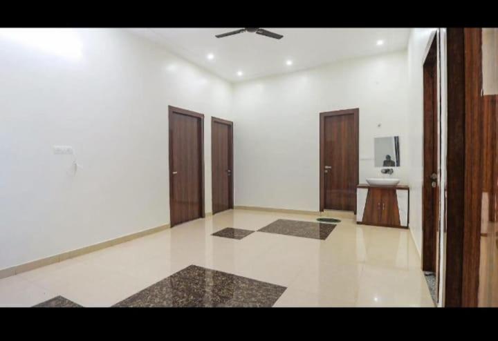 Guest house Mohan Palace 3*