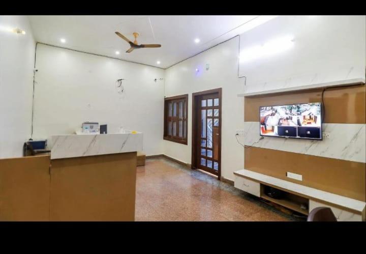 Mohan Palace Guest house